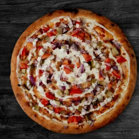 Csirkés pizza fehér öntettel